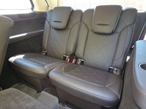 Used 2017 Mercedes-Benz GLS 550 4MATIC image 34