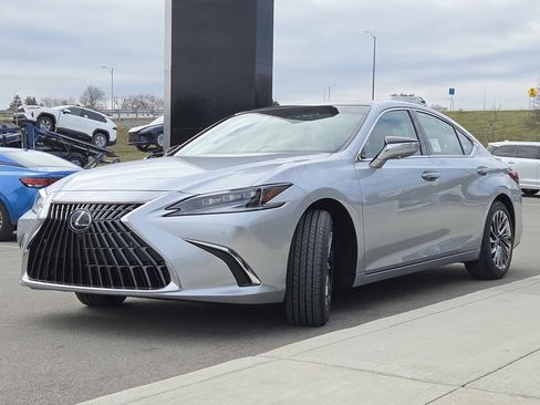 New 2025 Lexus ES 350 Ultra Luxury image 25