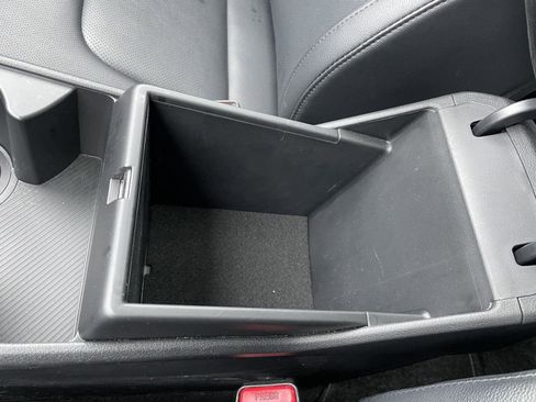 Used 2023 Kia Sportage EX w/ EX Premium Package image 32