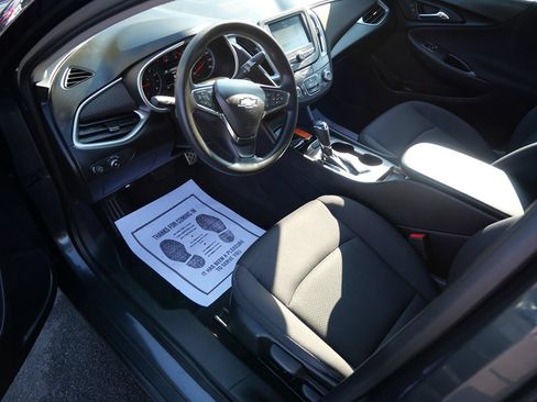 Used 2017 Chevrolet Malibu LS FWD image 9