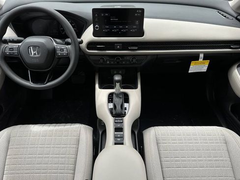 Used 2026 Honda HR-V LX image 10