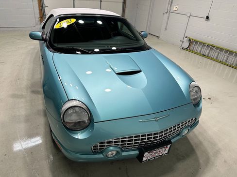 Used 2002 Ford Thunderbird image 4
