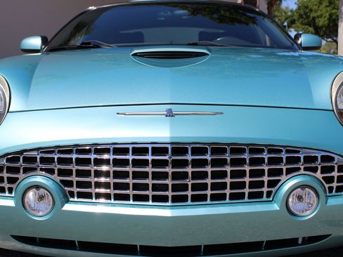 Used 2002 Ford Thunderbird RWD image 21