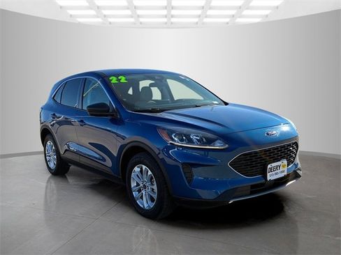 Used 2022 Ford Escape SE image 2