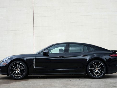 Used 2023 Porsche Panamera Platinum Edition RWD image 9