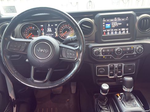 Used 2020 Jeep Gladiator Sport w/ Quick Order Package 24S AWD/4WD image 20