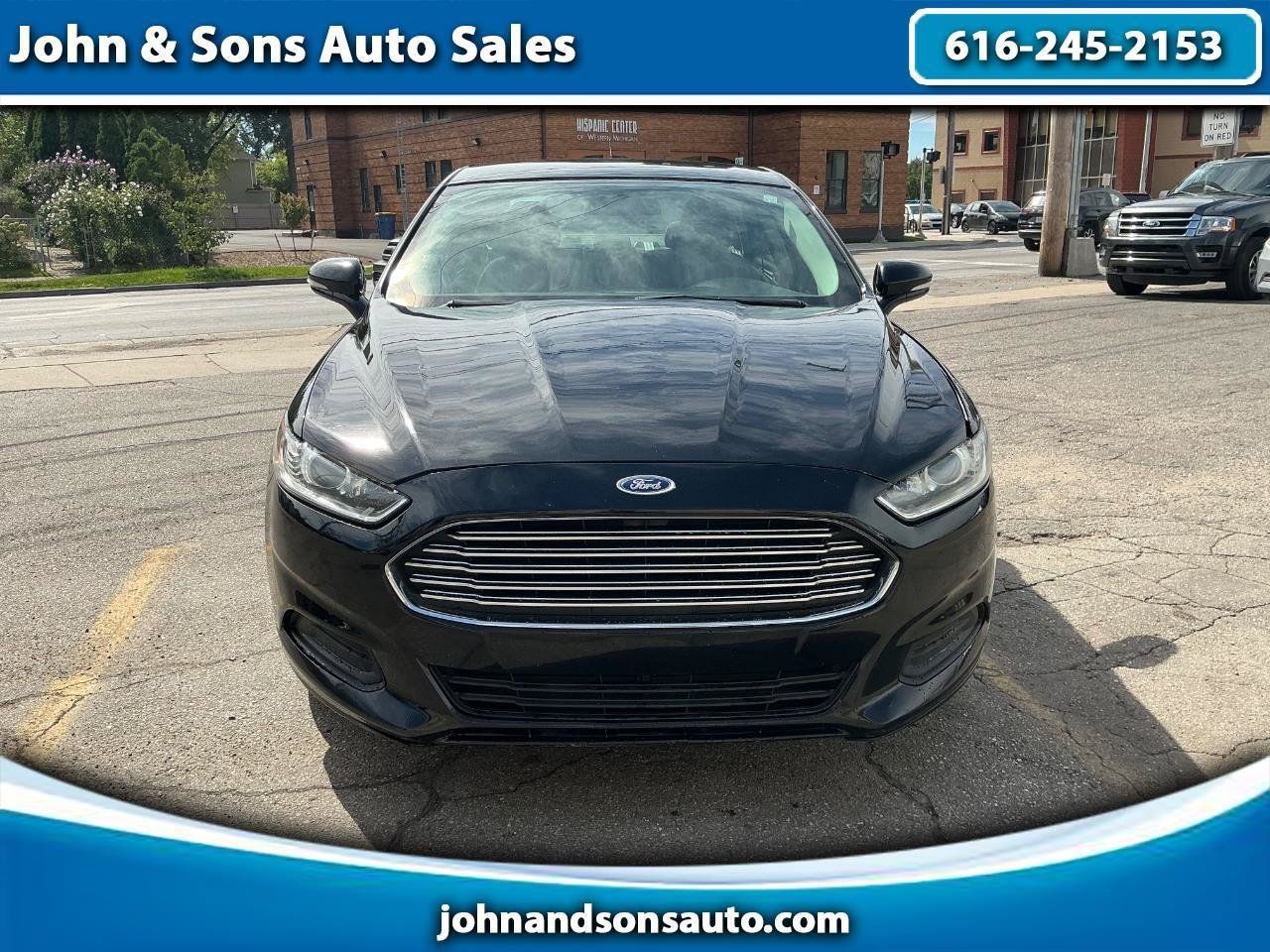 Used 2016 Ford Fusion SE FWD image 1