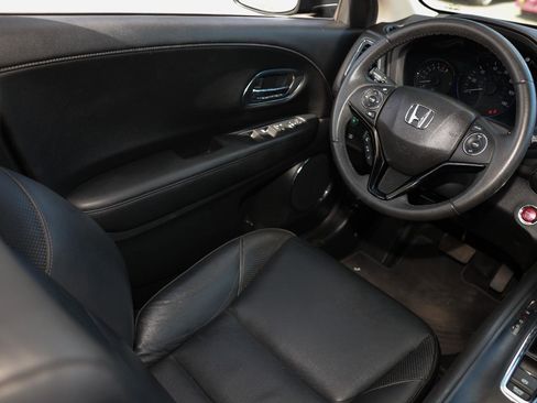 Used 2017 Honda HR-V EX-L image 19