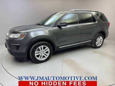 Used 2019 Ford Explorer XLT w/ Class III Trailer Tow Package image 1