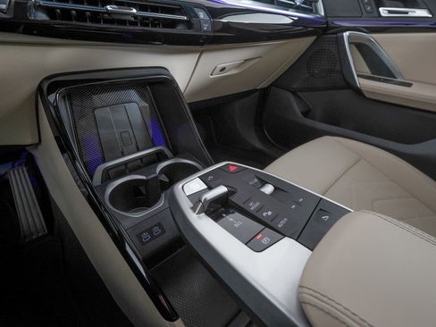 Used 2025 BMW X1 xDrive28i image 21