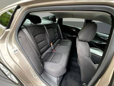 Used 2023 Chevrolet Malibu LT FWD image 27