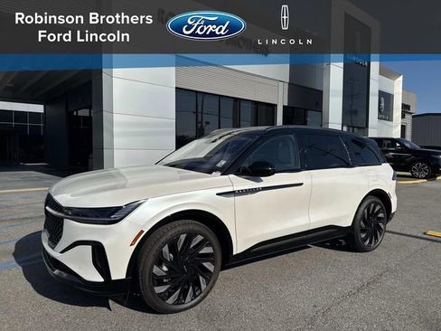 New 2026 Lincoln Nautilus Reserve w/ Jet Appearance Package image 1