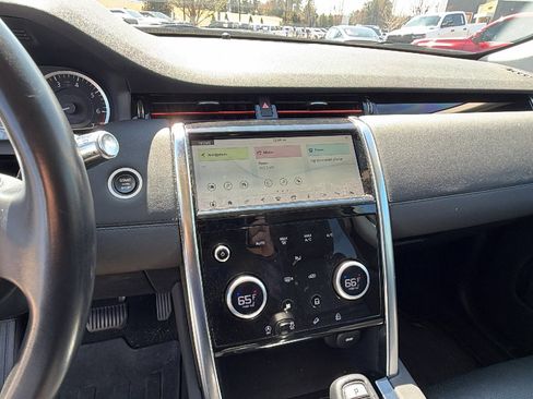 Used 2020 Land Rover Discovery Sport S image 30