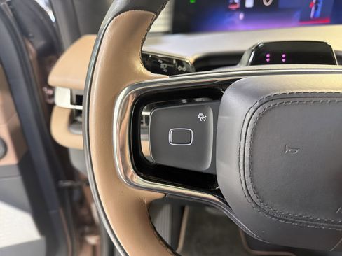 Used 2025 Lincoln Navigator Black Label image 14