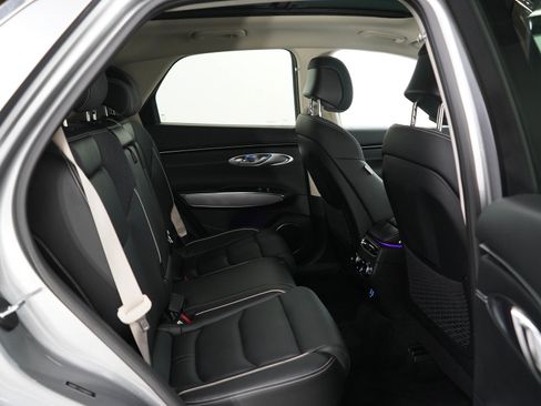 Used 2023 Genesis Electrified GV70 AWD/4WD image 12