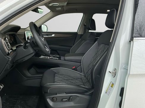 New 2026 Volkswagen Atlas SEL Premium R-Line image 9