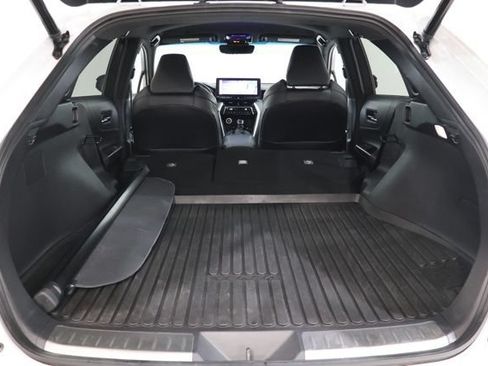 Used 2023 Toyota Venza Nightshade AWD/4WD image 33