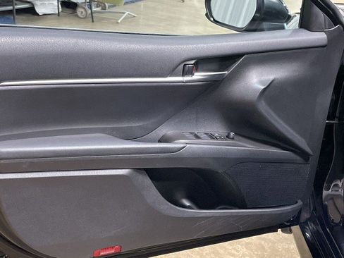 Used 2022 Toyota Camry LE FWD image 12