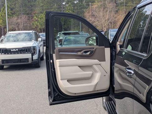 Used 2024 GMC Yukon XL Denali w/ Advanced Technology Package image 20