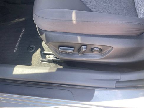 Used 2022 Toyota Camry LE FWD image 10