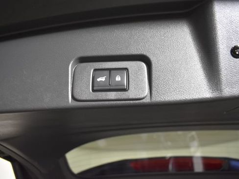 Used 2024 Nissan Rogue SV w/ SV Premium Package FWD image 29