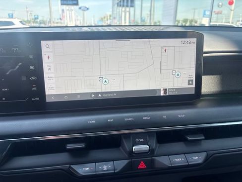 Certified 2024 Kia EV9 GT-Line AWD/4WD image 15