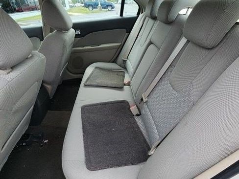 Used 2010 Ford Fusion SE FWD image 30