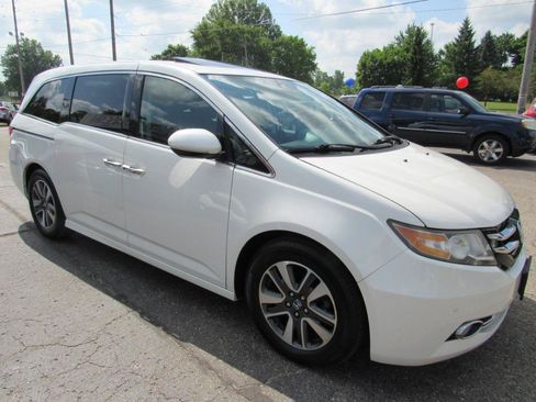 Used 2016 Honda Odyssey Touring Elite image 28