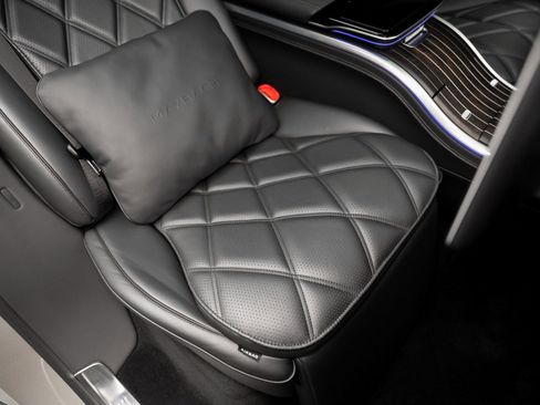 Used 2024 Mercedes-Benz Maybach EQS 680 4MATIC image 66