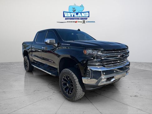 Used 2020 Chevrolet Silverado 1500 LTZ w/ LTZ Premium Package image 7