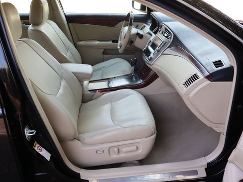 Used 2011 Toyota Avalon Limited FWD image 23