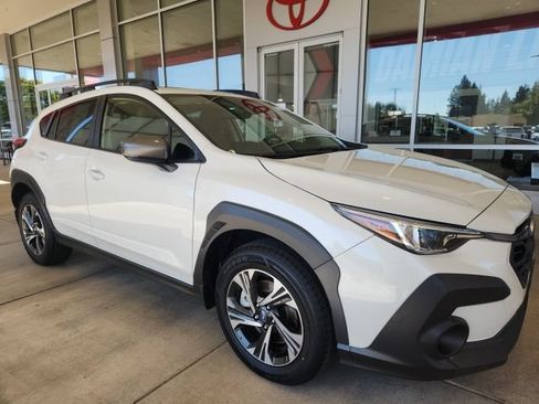 Used 2024 Subaru Crosstrek 2.0i Premium AWD/4WD image 4