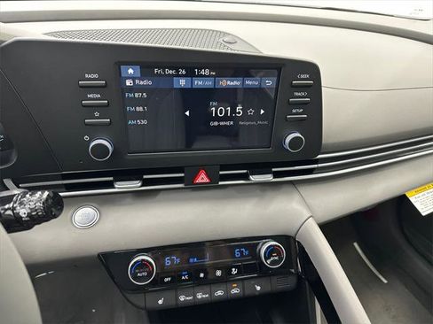 New 2026 Hyundai Elantra SEL Sport image 27