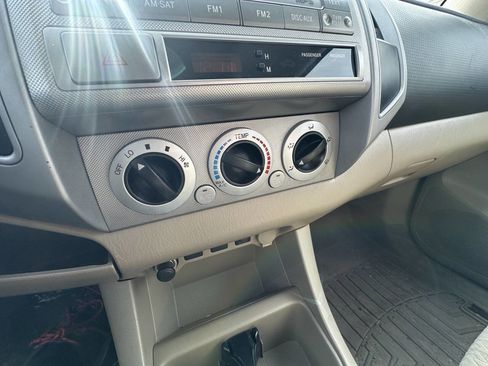 Used 2009 Toyota Tacoma 4x4 Double Cab image 2