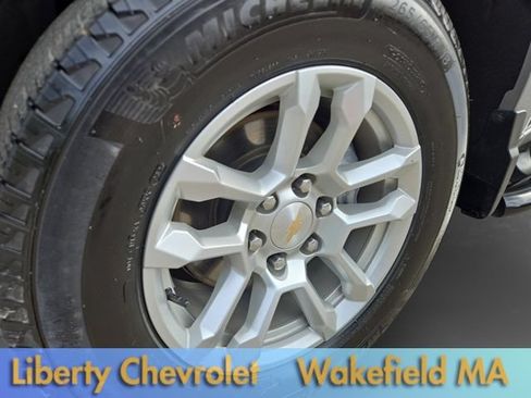 Used 2023 Chevrolet Silverado 1500 LT AWD/4WD image 20