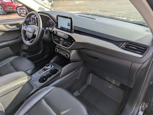 Used 2022 Ford Escape SEL w/ Technology Package image 36
