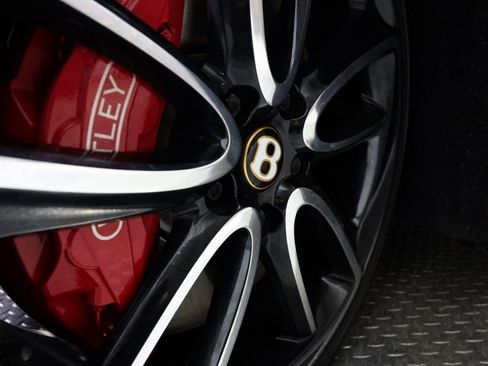 Used 2020 Bentley Continental GT image 30