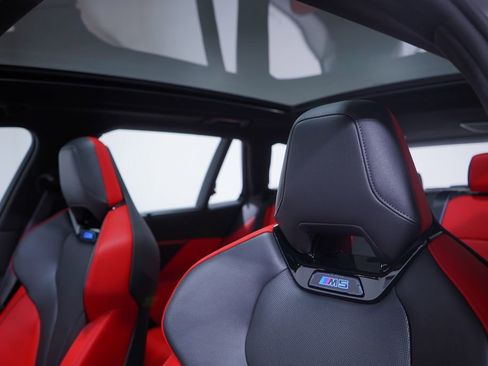 New 2026 BMW M5 Touring image 9