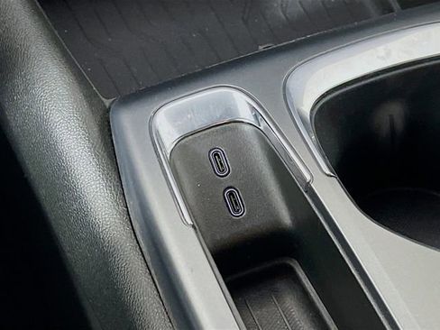 Used 2025 Chevrolet Equinox EV LT FWD image 20