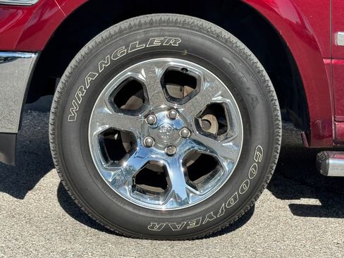 Used 2016 RAM 1500 Laramie AWD/4WD image 38