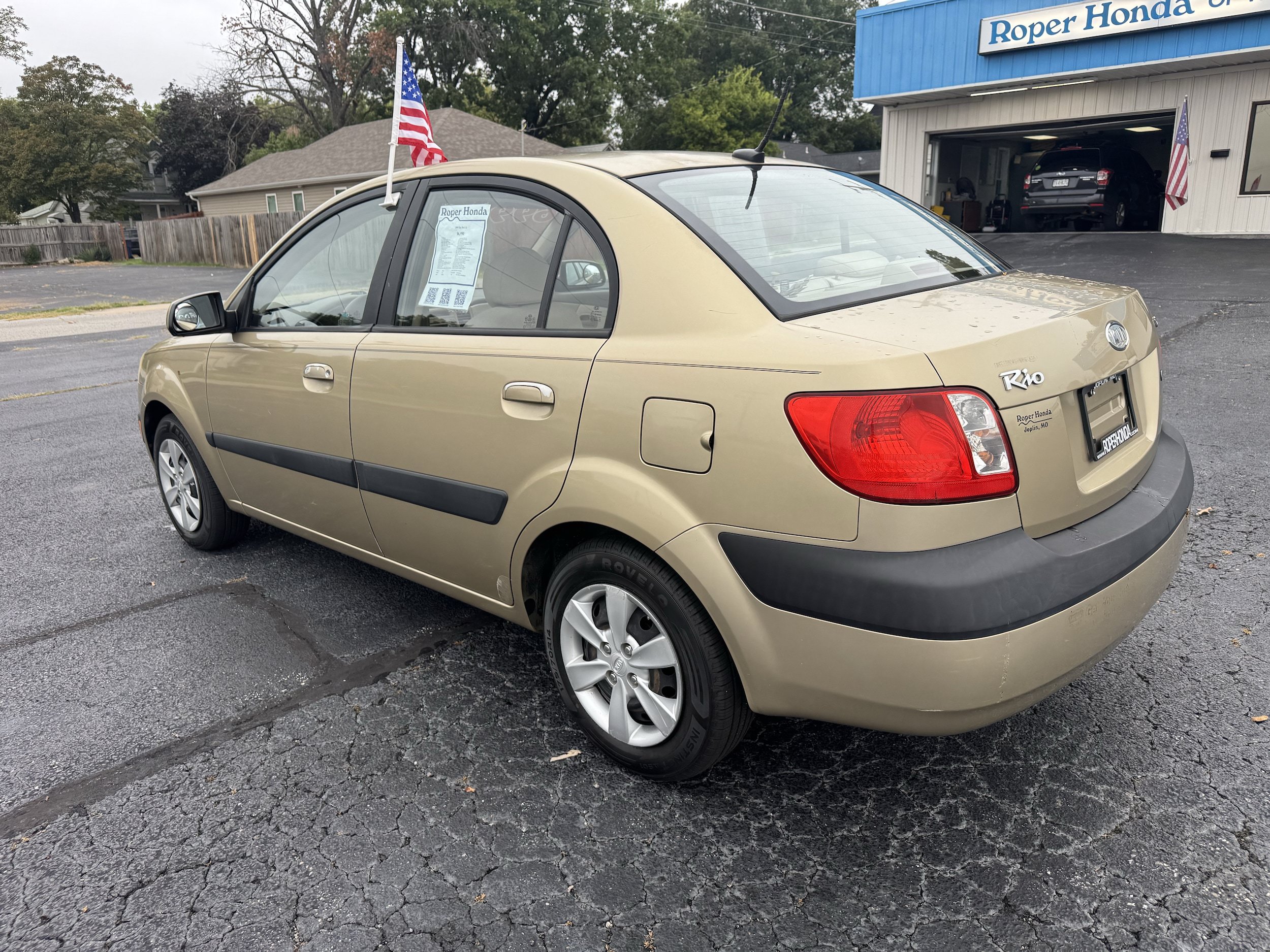 Used 2009 Kia Rio LX FWD image 7
