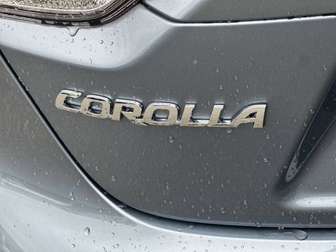 New 2026 Toyota Corolla LE FWD image 17