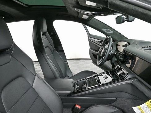 Used 2026 Porsche Panamera GTS image 26