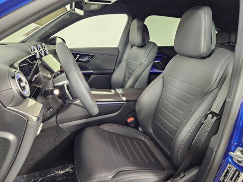 New 2025 Mercedes-Benz GLC 300 4MATIC image 16
