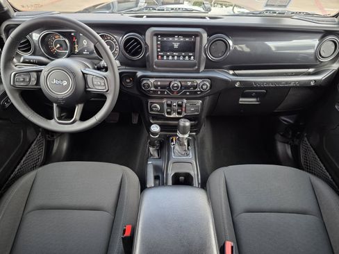 Used 2023 Jeep Wrangler Unlimited Sport AWD/4WD image 12