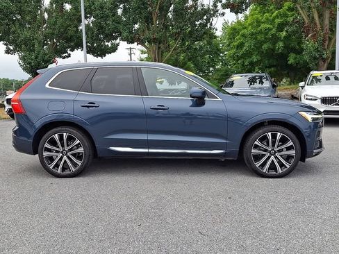 Certified 2023 Volvo XC60 B5 Ultimate w/ Climate Package AWD/4WD image 7