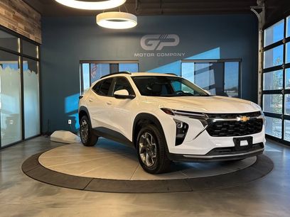 Used 2025 Chevrolet Trax LT