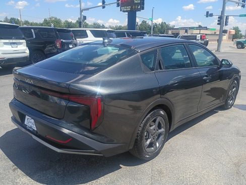 Used 2025 Kia K4 FWD image 6