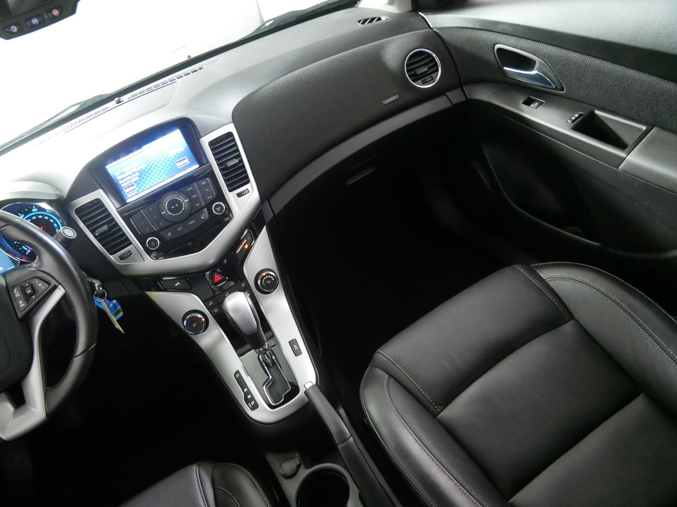 Used 2015 Chevrolet Cruze Diesel FWD image 11