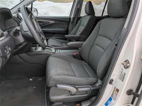 Used 2019 Honda Ridgeline Sport image 7